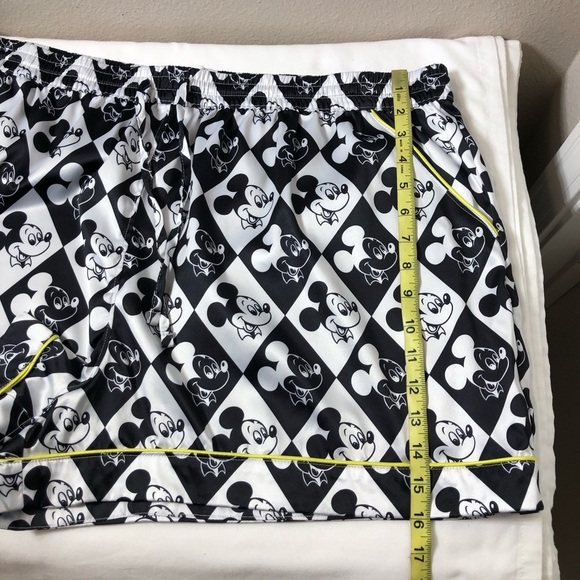 Disney Mickey Satin Drawstring Elastic Waist Pocket Black White Pajama Shorts 1X - Picture 13 of 13